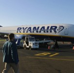 "Ryanair" pasirašė sutartį su "Plus group"