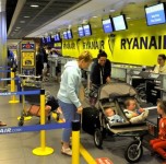 "Ryanair" aviakompanijos įsakymas - skraidyti lėčiau